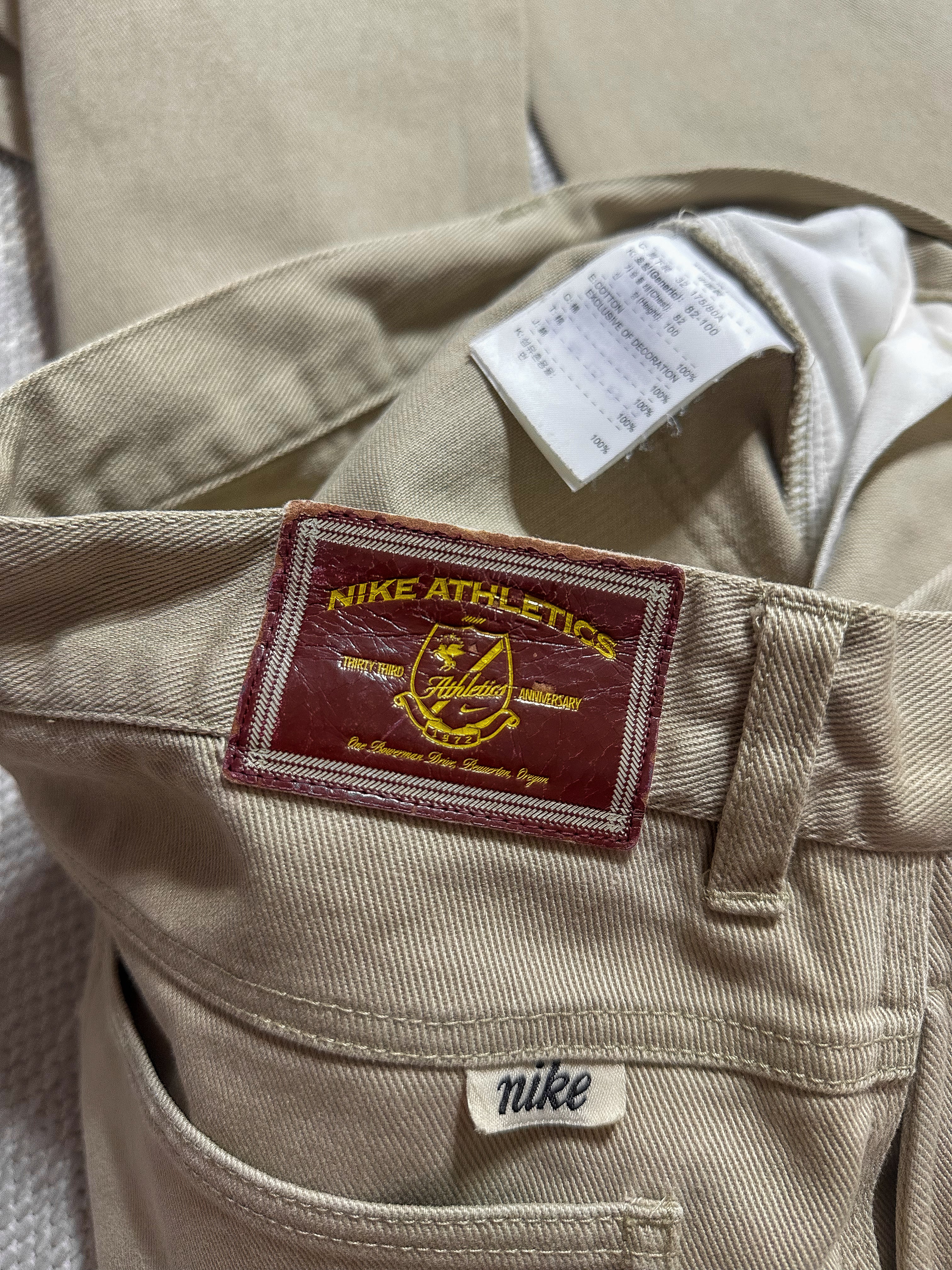 2000s Nike Embroidered Swoosh Trousers (32x27)