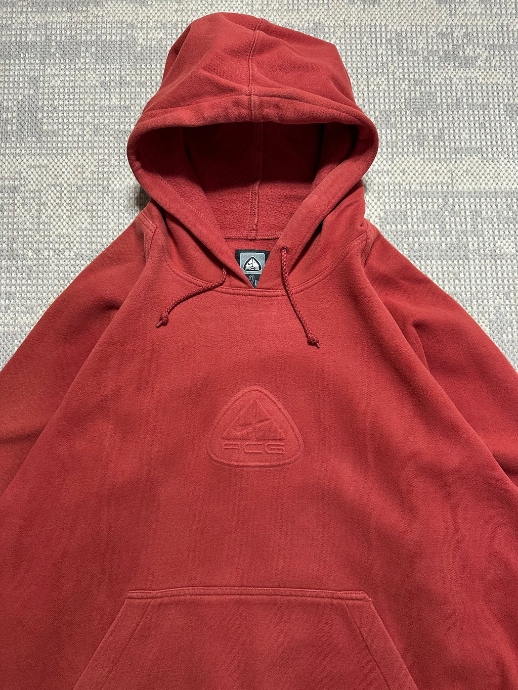 1990s Nike ACG RARE Embossed Logo Hoodie (L)