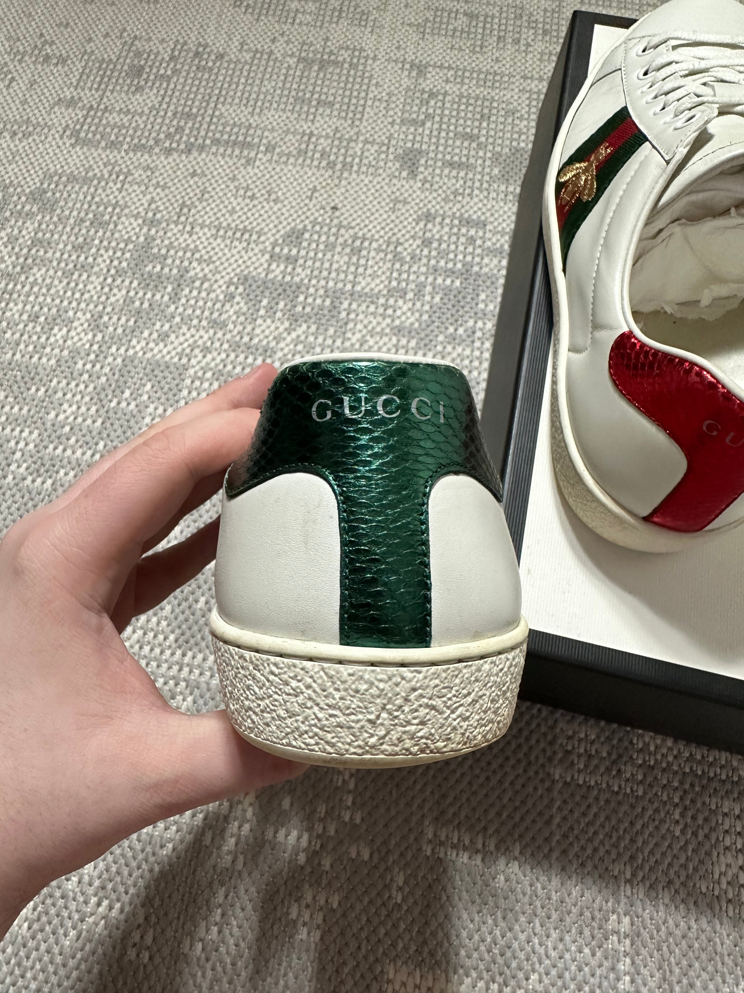 Gucci Ace Bee Embroidered Leather Trainers (UK7)
