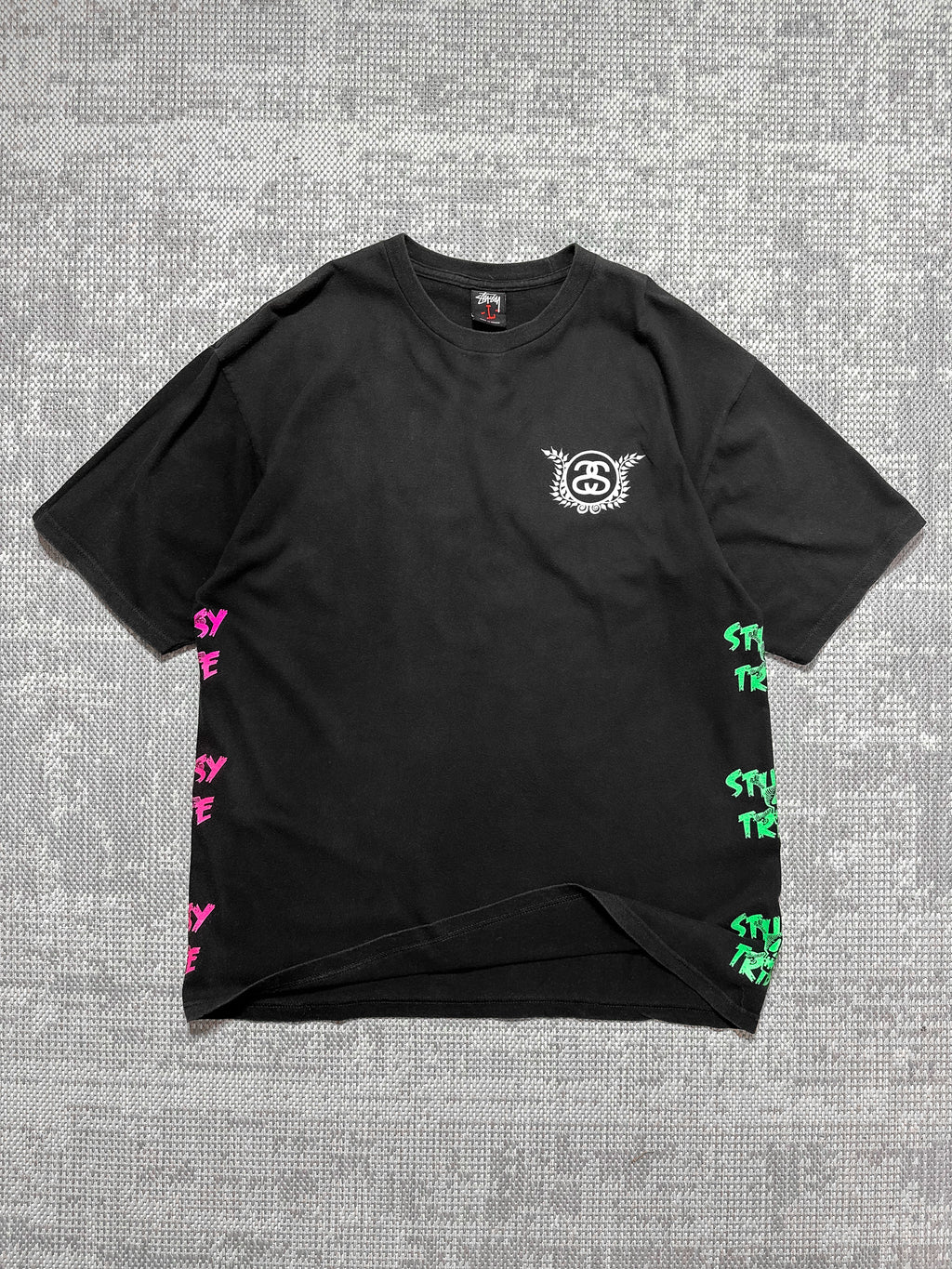 2000s Stussy Tribe Graphic T-Shirt (L)