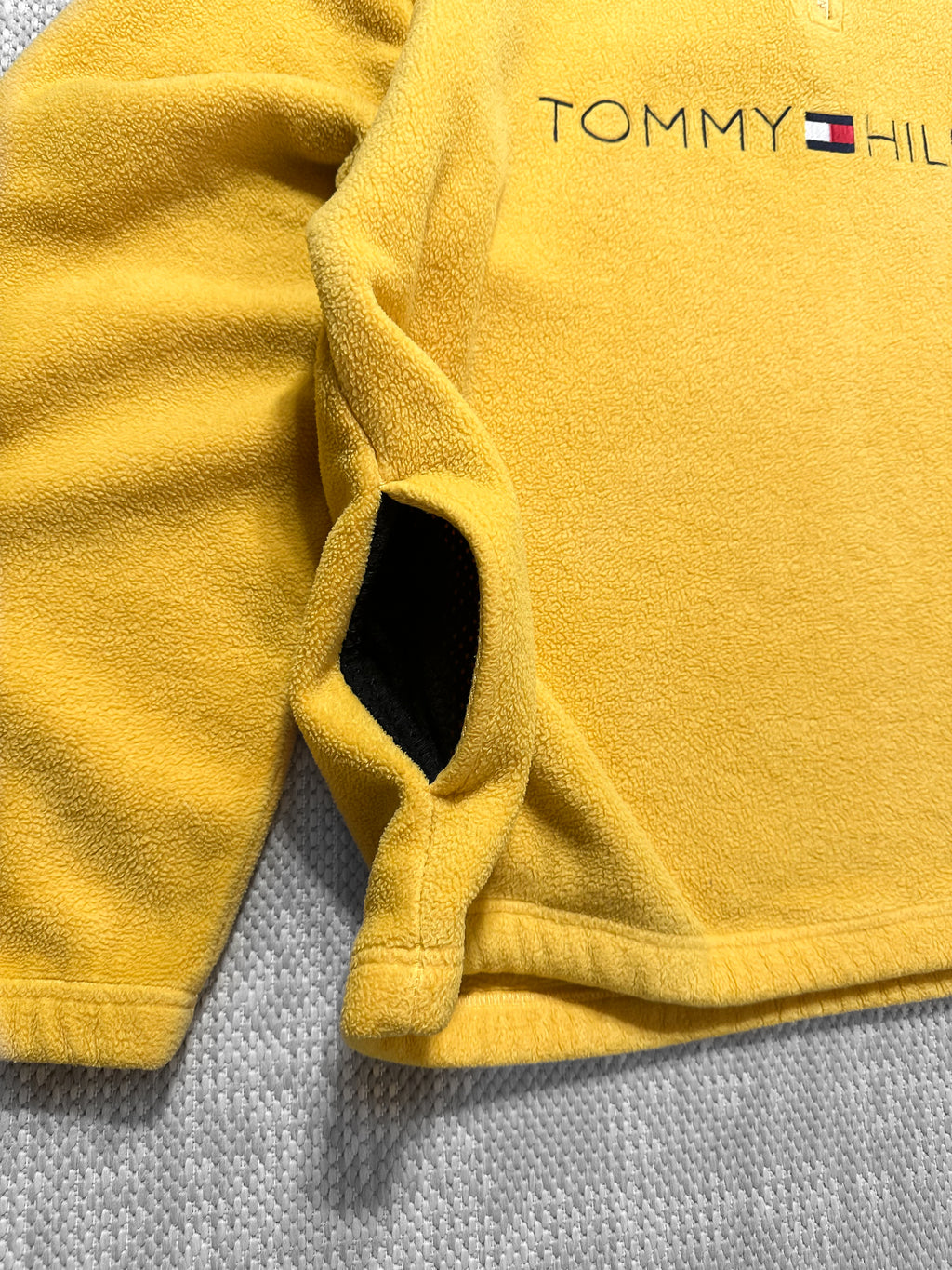 1990s Tommy Hilfiger 1/4 Zip Spellout Fleece