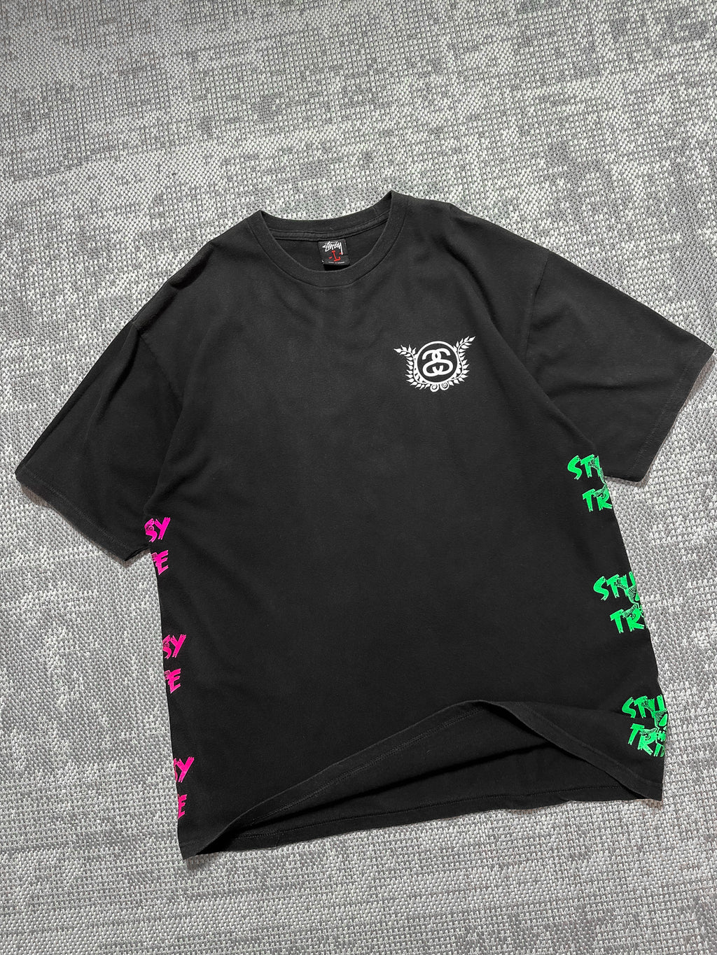 2000s Stussy Tribe Graphic T-Shirt (L)