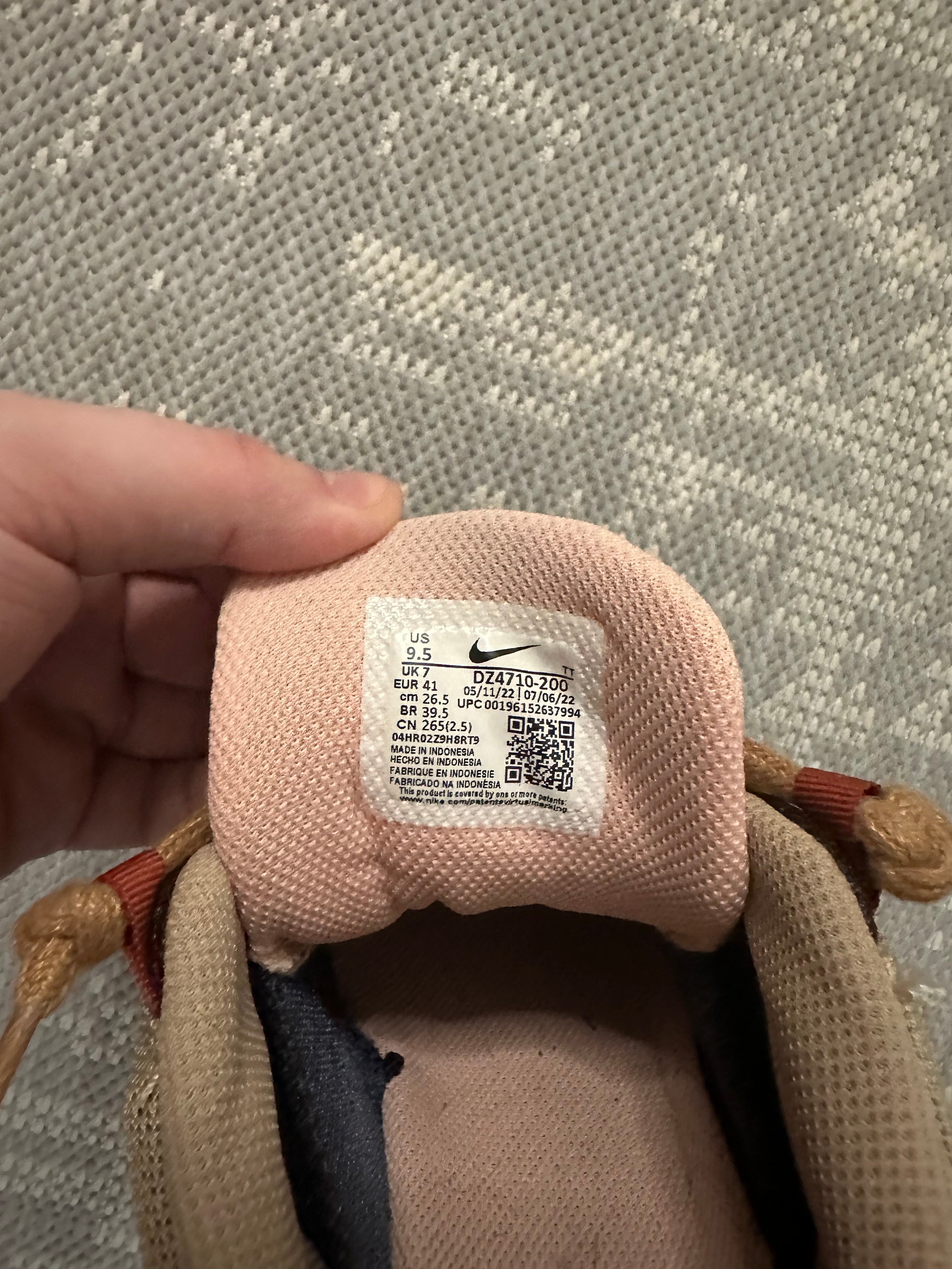 2022 Nike Air Max 95 Anatomy of Air - Spine (UK7)