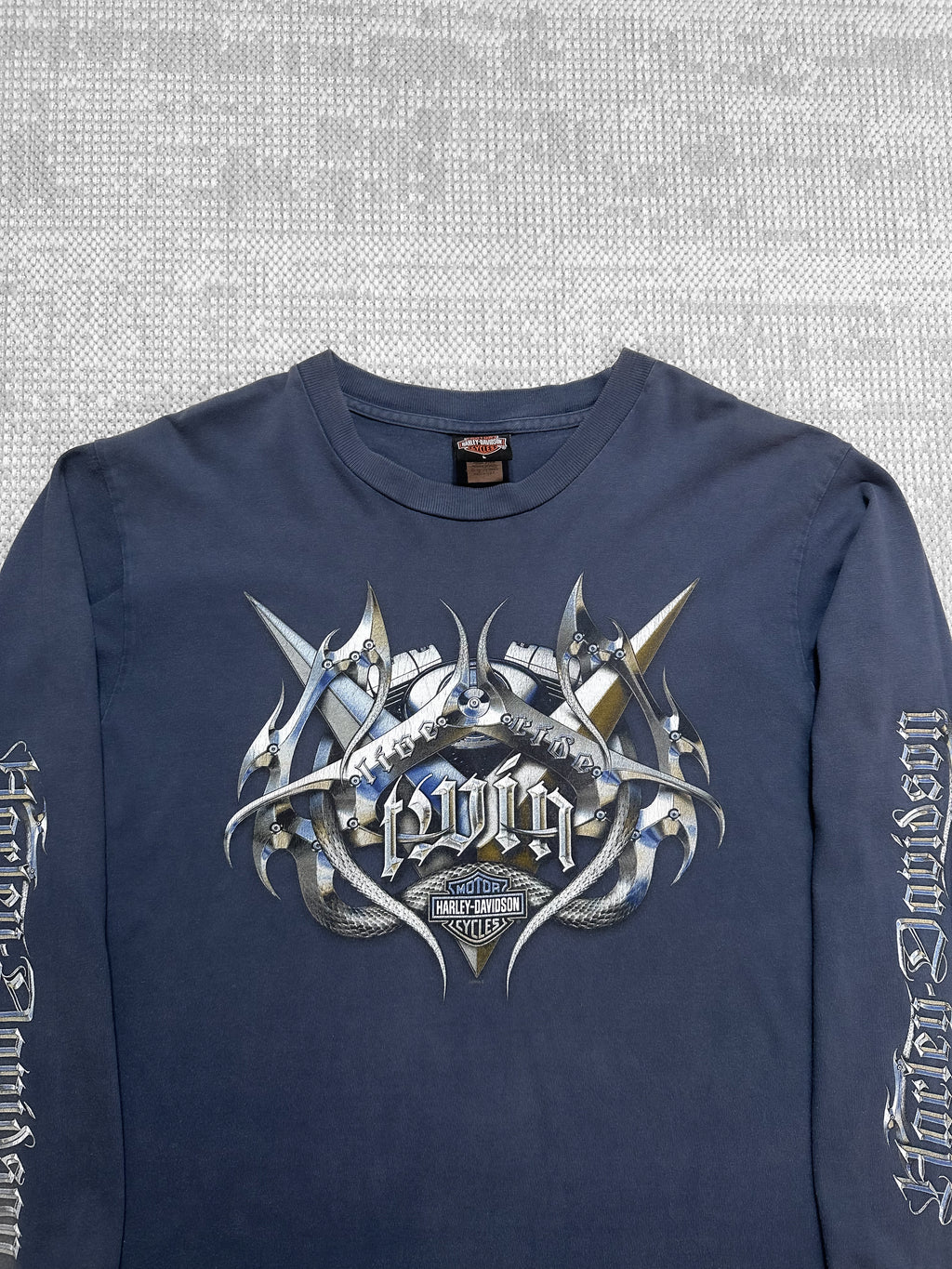 2000s Harley Davidson Chrome Logo Long-sleeve T-shirt (M)