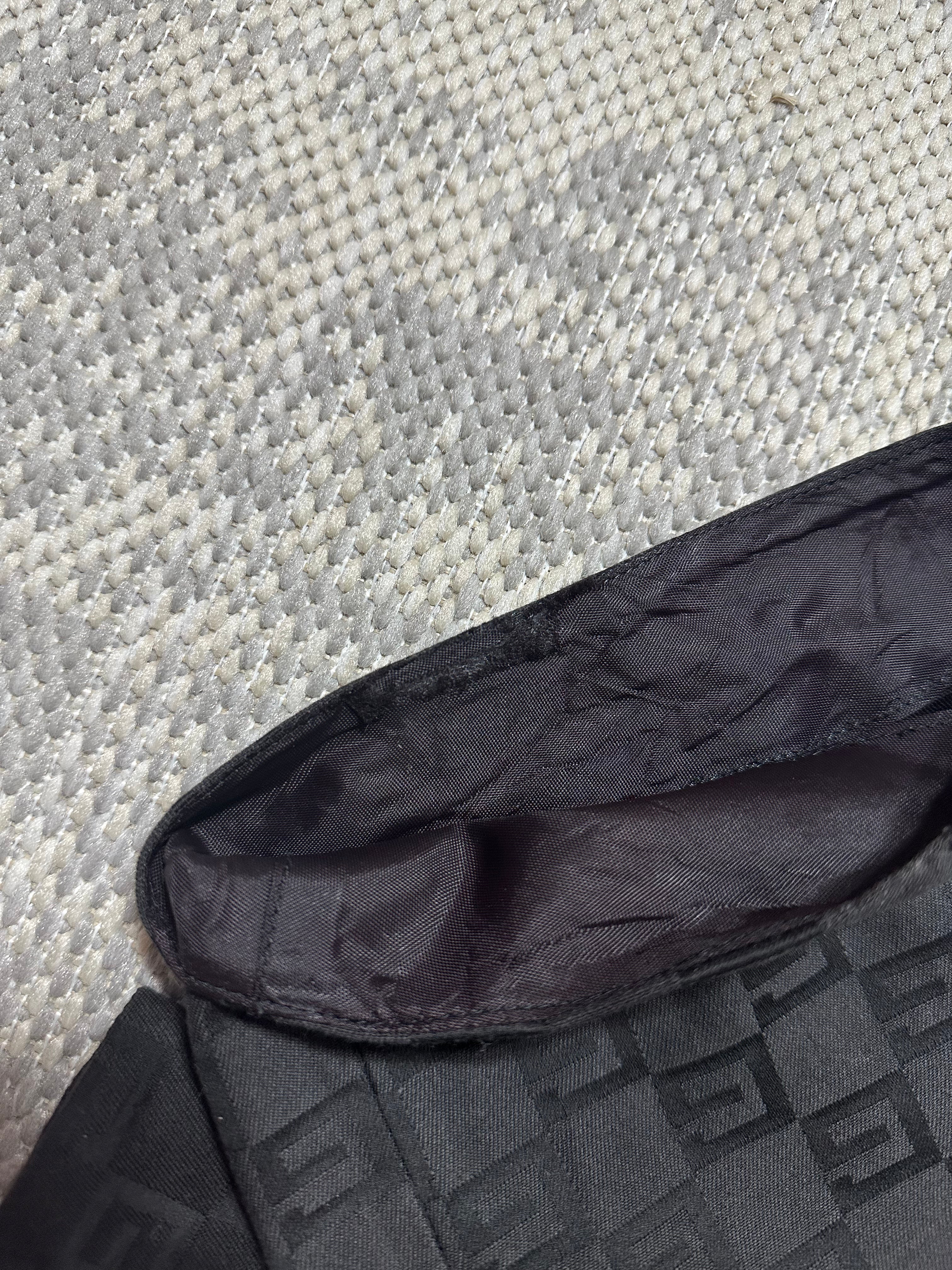 2000s Gucci Tom Ford Runway Logo Trousers (32x33)